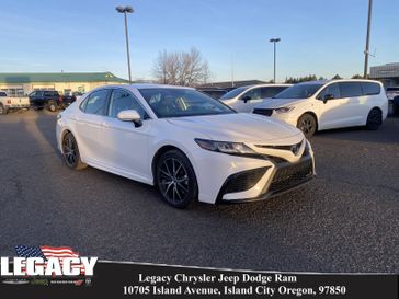 2024 Toyota Camry Sedan