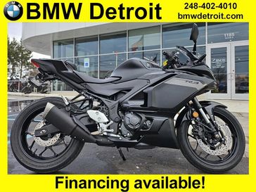Used 2025 Yamaha YZF-R3 