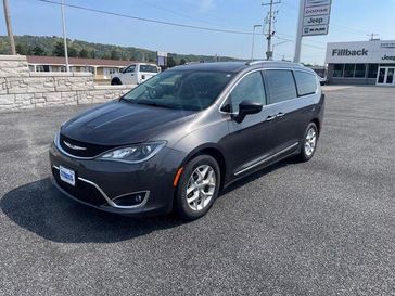 Used 2018 Chrysler Pacifica Touring L Plus