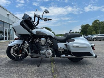 2024 Indian Motorcycle Challenger Limited with PowerBand Audio Package 