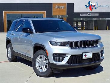 New 2025 Jeep Grand Cherokee Laredo
