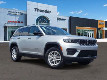 New 2026 Jeep Grand Cherokee Laredo X 4x4