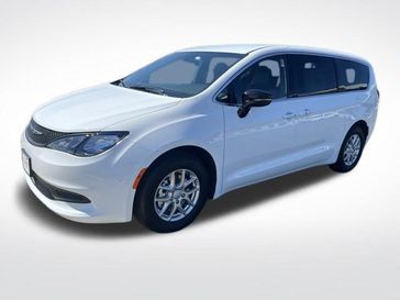 2026 Chrysler Voyager Lx