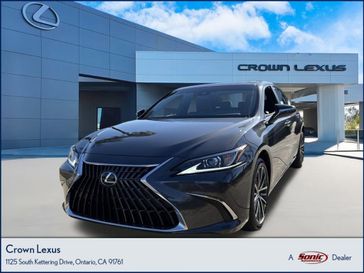 2025 Lexus ES 300h