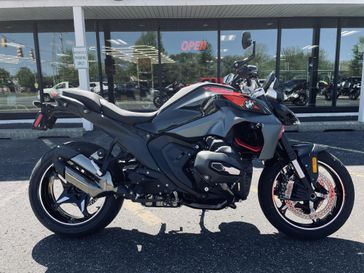 2026 BMW R 1300 R