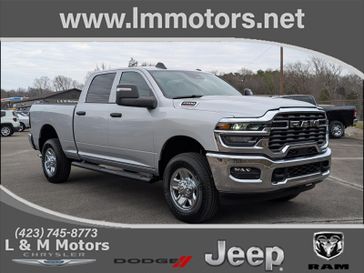 New 2026 RAM 2500 Tradesman Crew Cab 4x4 6'4' Box