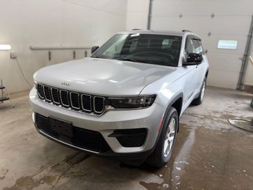 Used 2025 Jeep Grand Cherokee Laredo X