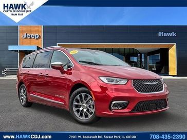 2024 Chrysler Pacifica Hybrid Pinnacle