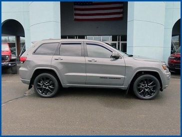 Used 2020 Jeep Grand Cherokee Altitude