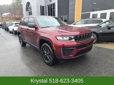 New 2026 Jeep Grand Cherokee Laredo Altitude 4x4