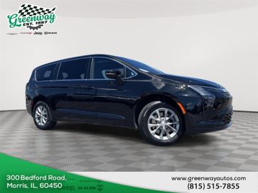 New 2027 Chrysler Pacifica Select Awd