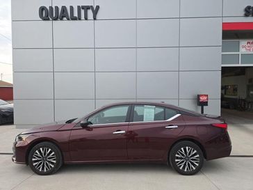 Used 2025 Nissan Altima 2.5 SV
