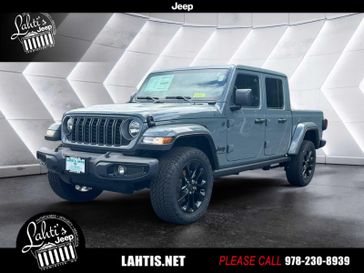 2025 Jeep Gladiator Nighthawk 4x4