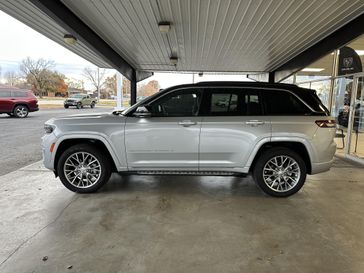 Used 2024 Jeep Grand Cherokee 