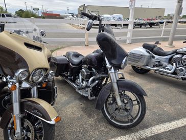 USED 2009 HARLEY STREET GLIDE BASE 