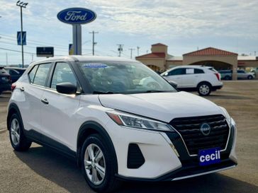 Used 2022 Nissan Kicks S