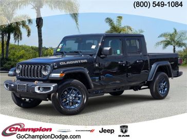 2026 Jeep Gladiator 85th Anniversary Edition Auto's photo