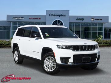 2025 Jeep Grand Cherokee L Laredo 4x2