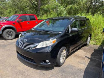 Used 2015 Toyota Sienna XLE