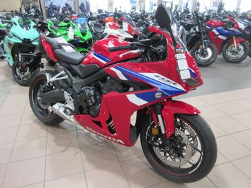 NEW 2026 HONDA CBR650R E-CLUTCH 