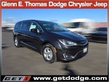 2018 Chrysler Pacifica Hybrid Touring Plus