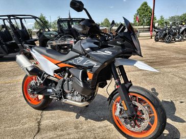 2024 KTM 890 SMT 