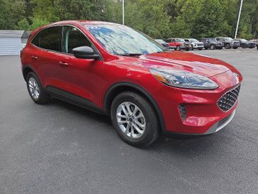 Used 2022 Ford Escape SE