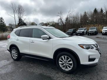 Used 2018 Nissan Rogue SV