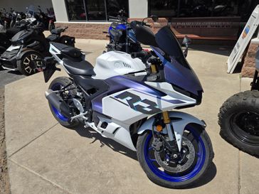 USED 2025 YAMAHA YZFR3 ABS 