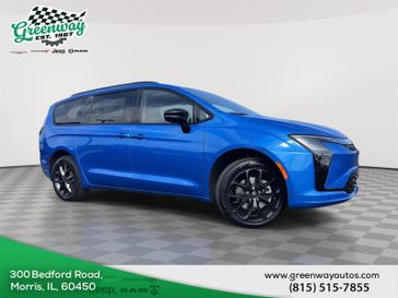 New 2027 Chrysler Pacifica Limited Awd