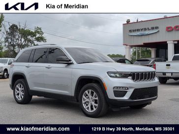2022 Jeep Grand Cherokee Limited Silver Zynith
