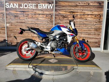 2025 BMW F 900 R