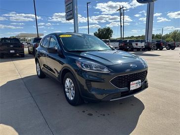 Used 2022 Ford Escape SE