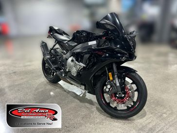 Used 2015 Yamaha YZF-R1 