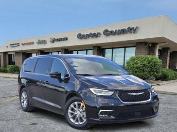 Used 2026 Chrysler Pacifica Limited