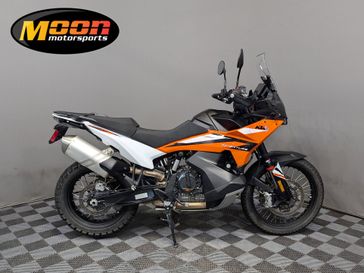 2023 KTM Adventure 890 