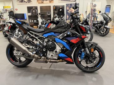 2026 BMW M 1000 R