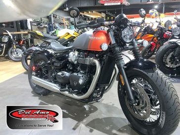 2025 Triumph BONNEVILLE BOBBER 