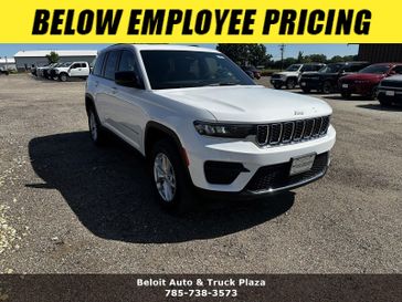 2024 Jeep Grand Cherokee Laredo X 4x4