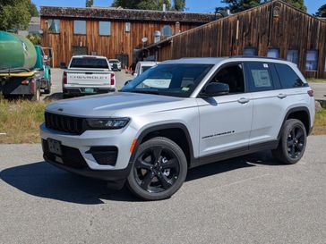 New 2025 Jeep Grand Cherokee Altitude X 4x4