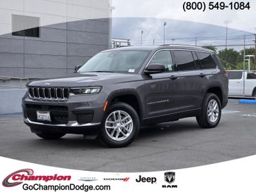 2023 Jeep Grand Cherokee L Laredo 4x2