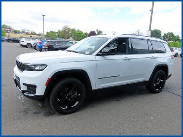 Used 2023 Jeep Grand Cherokee L Altitude
