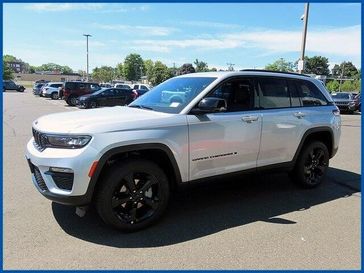 New 2025 Jeep Grand Cherokee Limited
