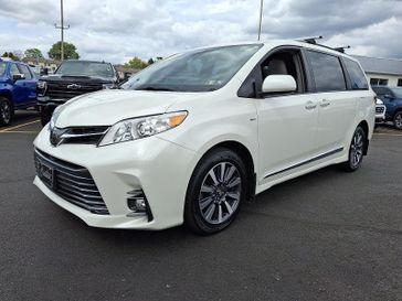 Used 2018 Toyota Sienna XLE 7 Passenger