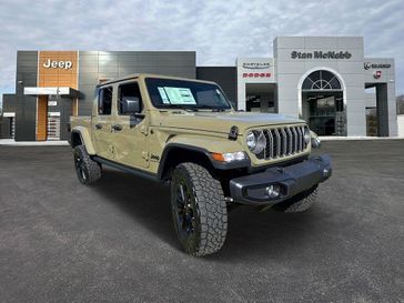 2025 Jeep Gladiator Nighthawk 4x4