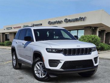 New 2025 Jeep Grand Cherokee Laredo X 4x2