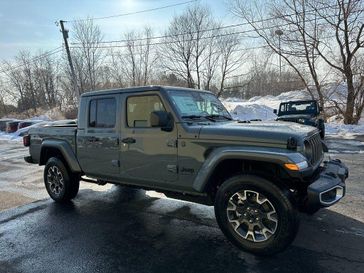 New 2026 Jeep Gladiator Sahara 4x4