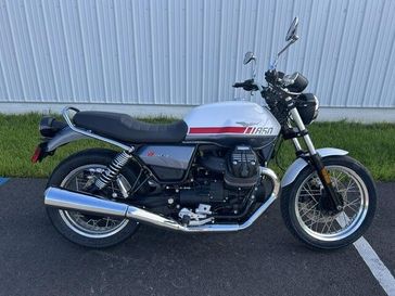 2023 Moto Guzzi V7 Special 