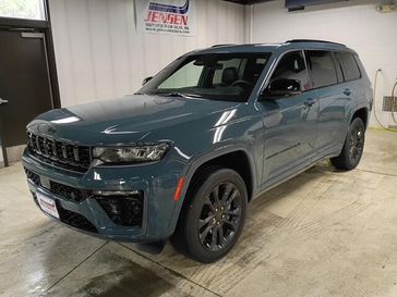 New 2026 Jeep Grand Cherokee L Limited Reserve 4x4