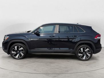 Used 2024 Volkswagen Atlas Cross Sport 2.0T SE w/Technology